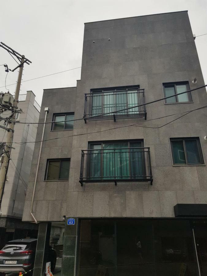 Апартаменти H House Yeonnam Сеул Екстер'єр фото